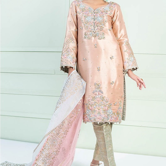 2 Piece Luxury Pret Shalwar Kameez - Picture 3 of 15